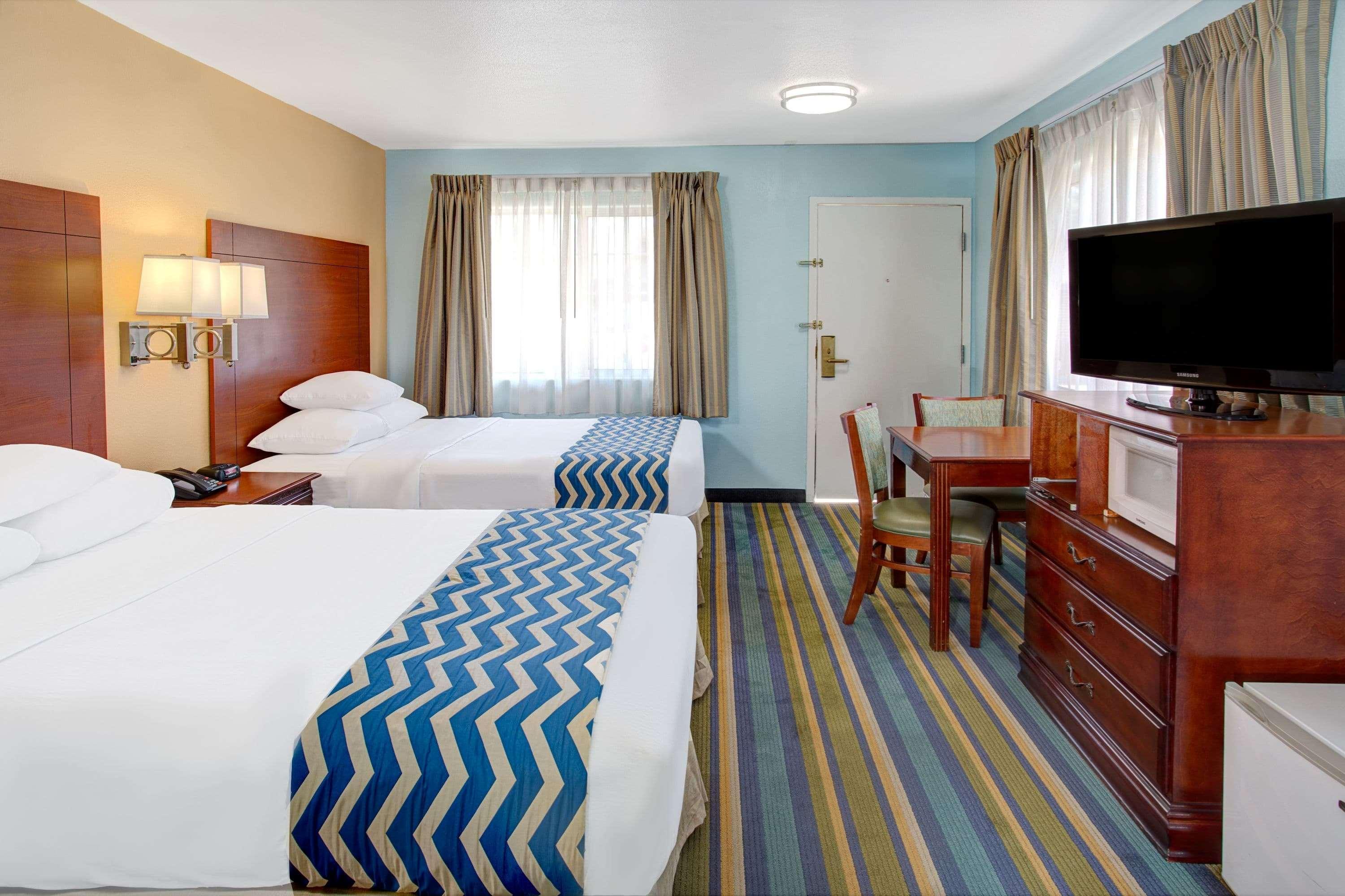 Travelodge By Wyndham Bishop Esterno foto