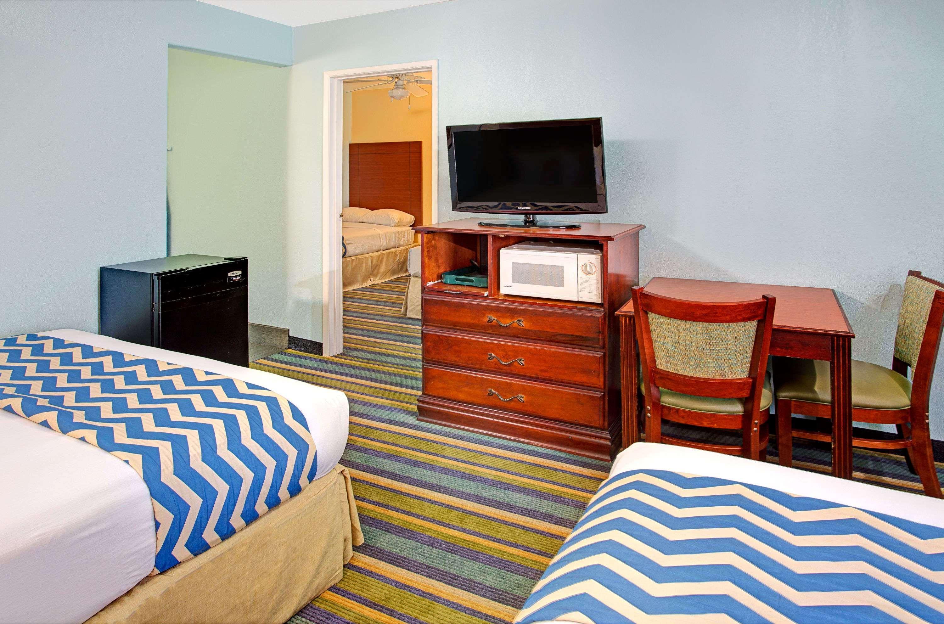 Travelodge By Wyndham Bishop Esterno foto